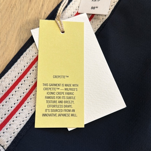 Aritzia Somerset Shorts - Picture 4 of 10